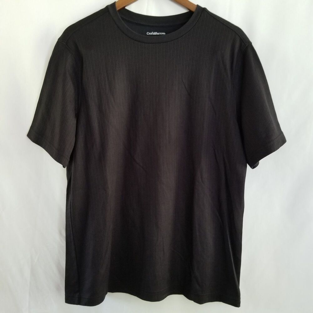 Croft & Barrow Men’s Black Pinstripe T-Shirt Size Large Easy Care Cotton Blend